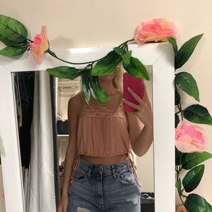 pale pink crop top w lace